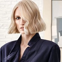 Farba Revlon Revlonissimo Colorsmetique Intense Blonde do włosów 60ml Farby do włosów Revlon Professional 8007376058033