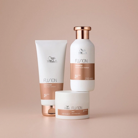 Szampon Wella Fusion intensywnie odbudowujący włosy zniszczone 250ml Szampon regenerujący włosy Wella 4064666582931