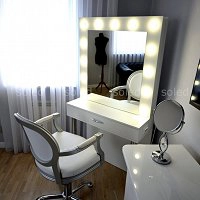 Stanowisko do makijażu Soled HOLLYWOOD MAKE UP STAND  Konsole fryzjerskie Soled