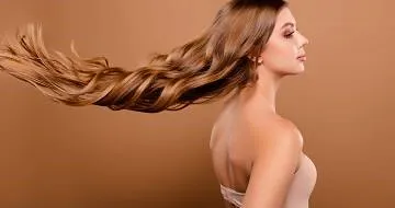 Farba do włosów naturalny blond – ranking TOP10 polecanych