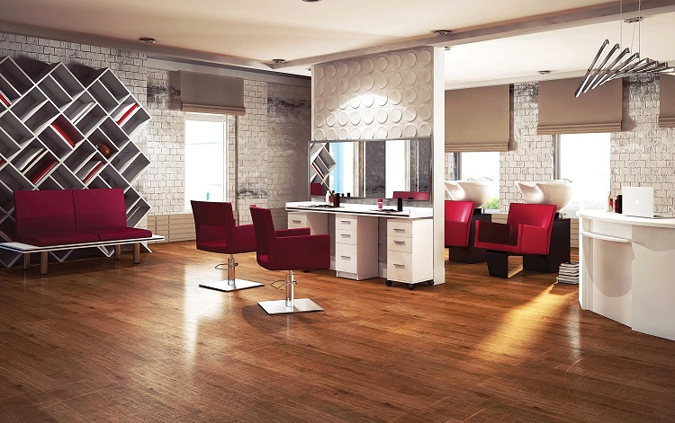 salon z regałem na książki